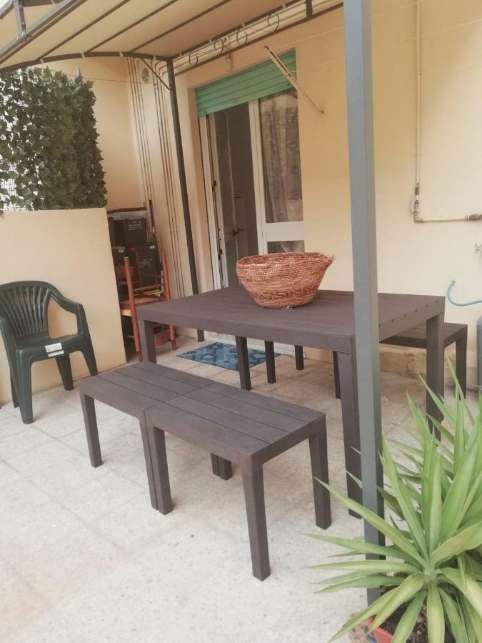 La Terrazza Apartment Cagliari Esterno foto